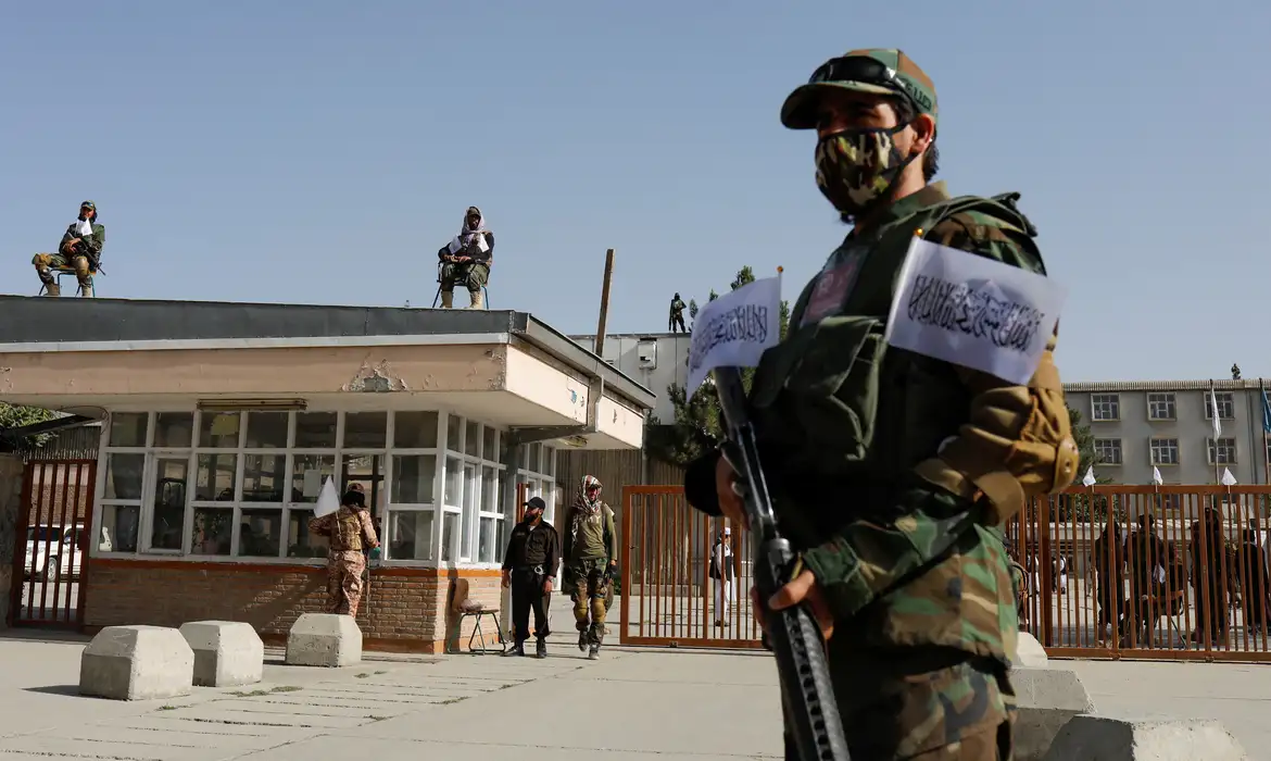 Soldados do Taliban em cerimônia do Taliban em Cabul
15/8/2023    Reuters/Ali Khara/Proibida reprodução