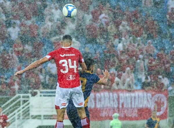 América-RN encara o Retrô na Arena de Pernambuco — Foto: Alexandre Lago