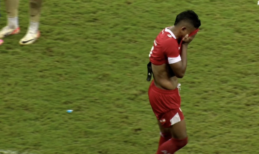 Marcos Ytalo perdeu penalidade que daria vitória ao América-RN — Foto: TV FNF