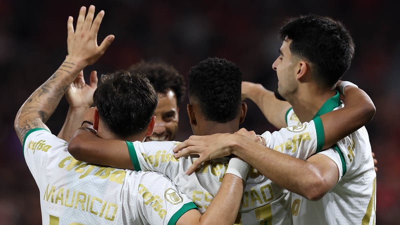 Com gols de Maurício e Estevão, o Palmeiras bateu o Athletico/PR. Foto: Cesar Greco