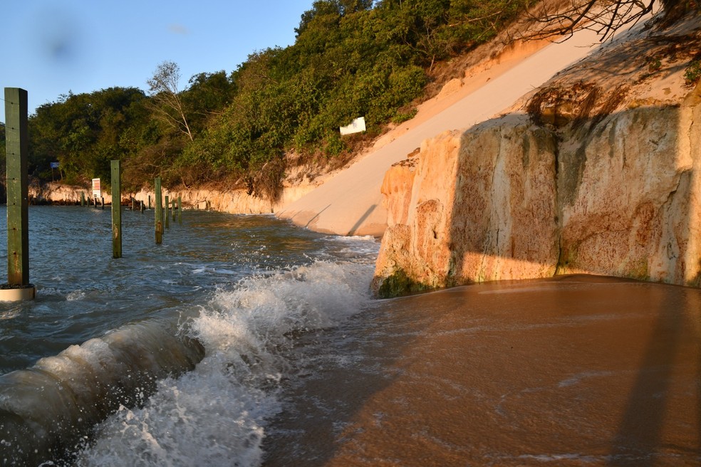 Aumento do processo erosivo em Ponta Negra — Foto: Divulgação/Prefeitura de Natal